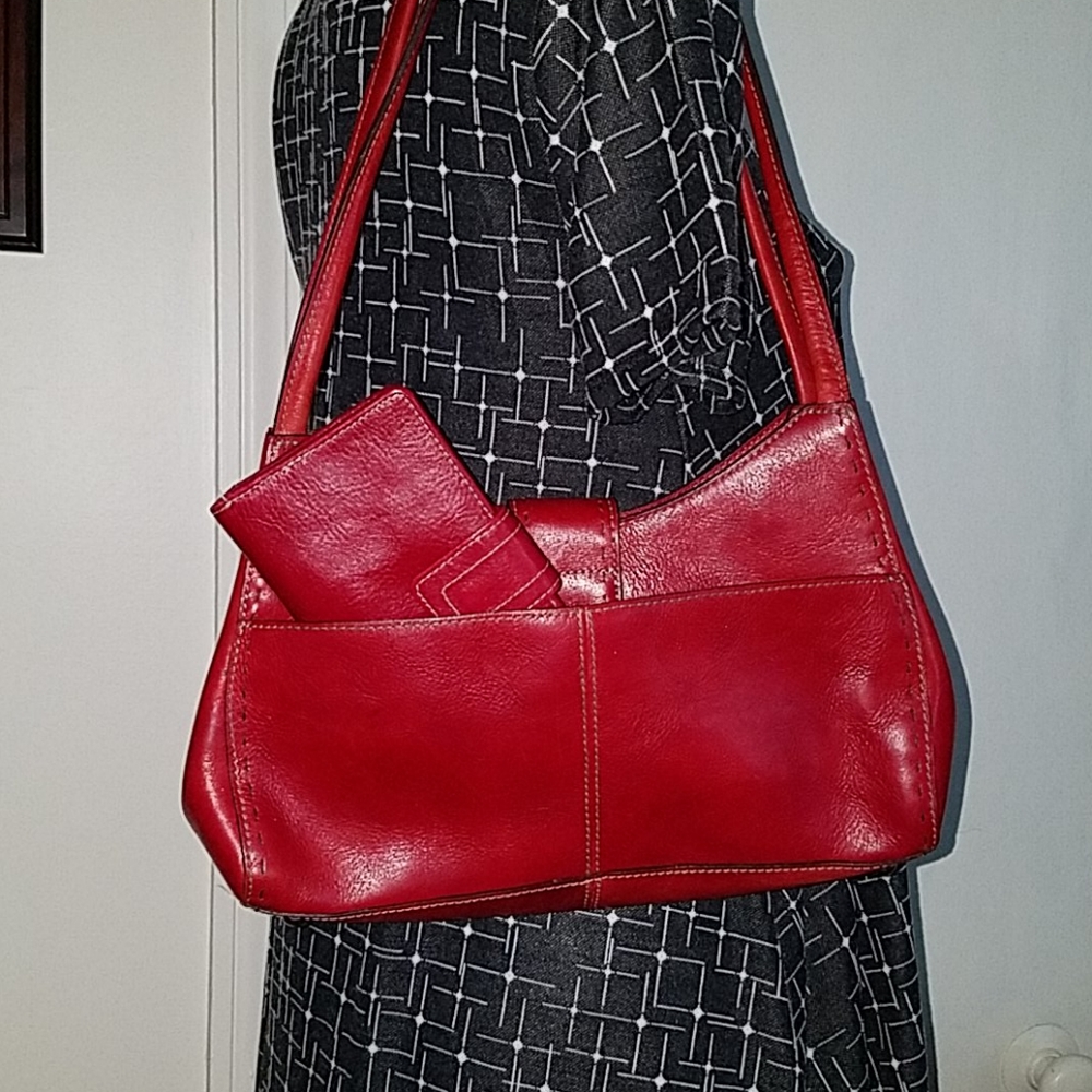 Fossil Bag And Wallet Set - image 3